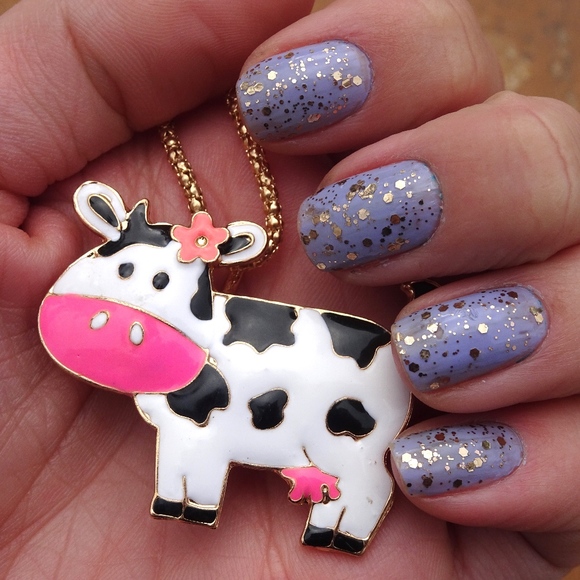 Country Kawaii Enamel Cow Pin Pendant Vegan Statement Necklace / Brooch - Picture 8 of 8